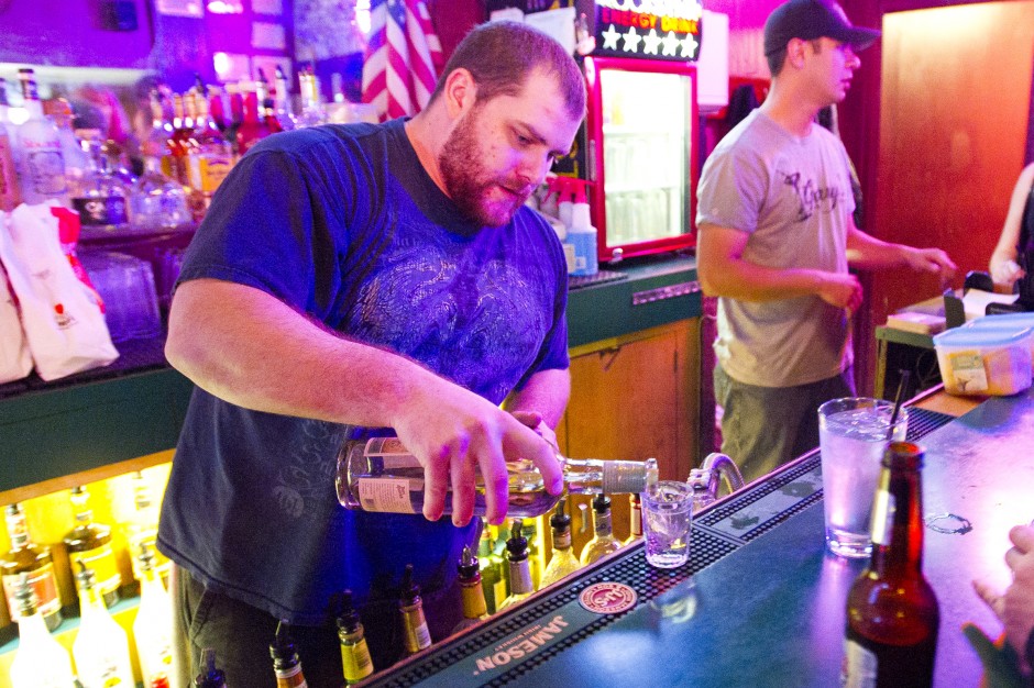 Lodi bars host ‘college night’