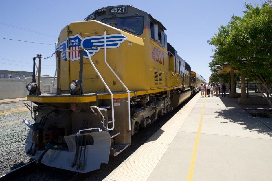 Union Pacific hopes Operation Lifesaver program will stem rail deaths, accidents