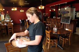 Want ribs? ’Slaw? Stick around Lodi at the Tin Roof BBQ