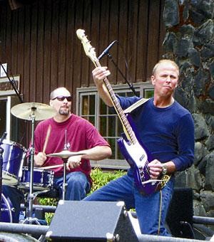 Emanuel Lutheran Church rocks -- the house down 