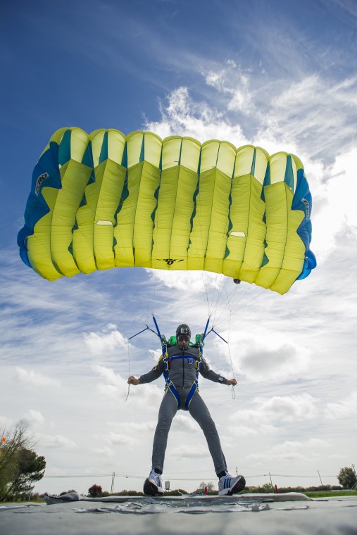 Skydiving team from Qatar trains at Lodi Parachute Center