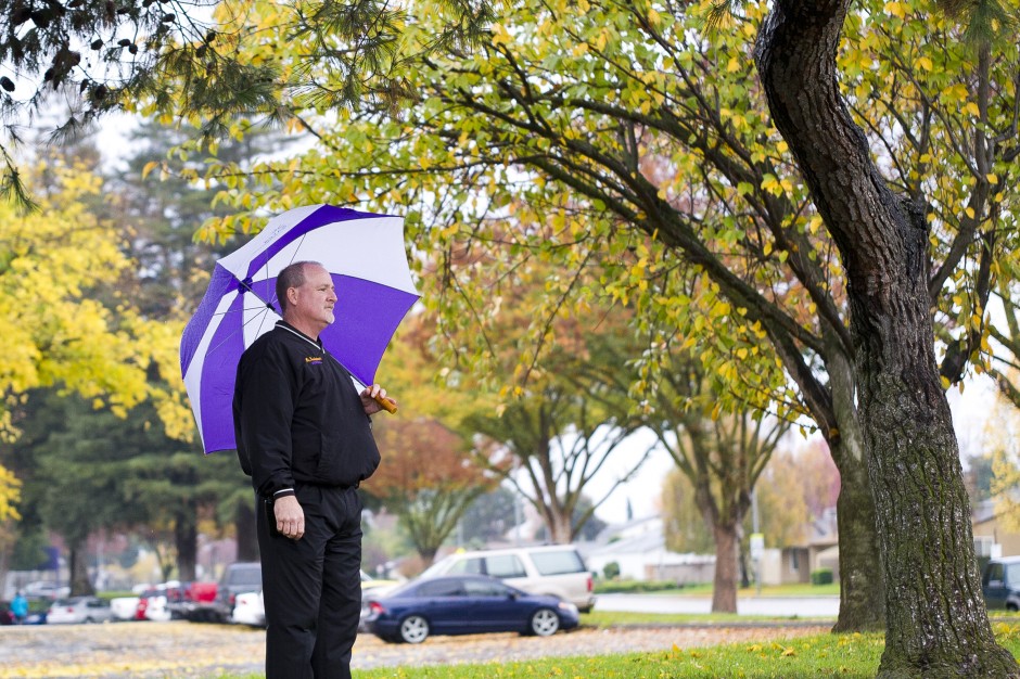 Wind and rain make for a blustery Lodi day