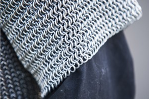 Lodi’s Stephanie Hollingsworth makes suit of chainmail from electric fencing wire