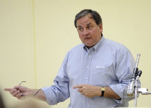 Jack Sieglock speaks to Lodi Citizens in Action