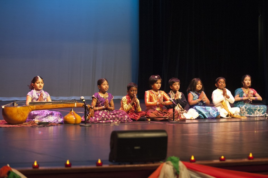 Lodians entertained by East Indian dancing