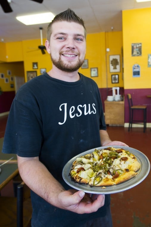 Pizza buffet, frog legs at Woodbridge Pizzeria in Lodi