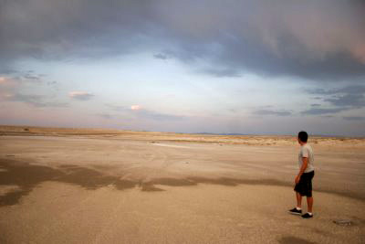 Joe lost in the Salt Flats
