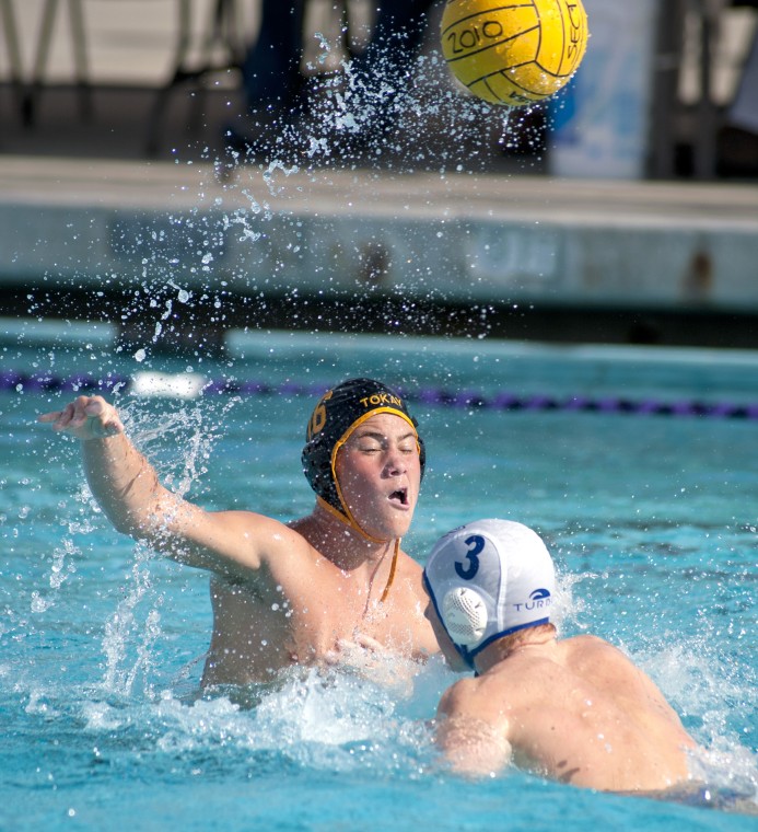 Tokay Tigers swallowed up by the Davis Blue Devils defense