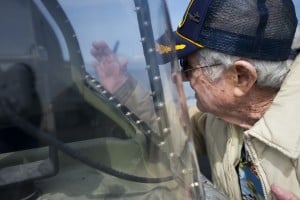 Lodi World War II veteran Chuck Casella takes another flight in B-17