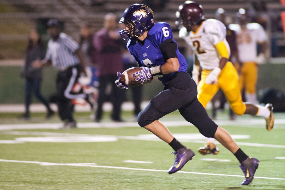 Tigers clinch first football playoff berth since 2009 