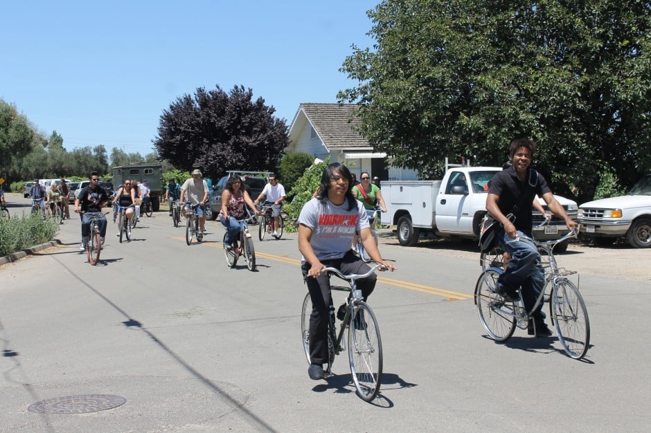 Rolling Relics cyclists hit the road in Lodi