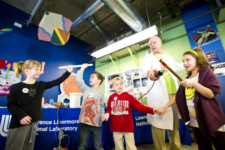 World of Wonders teaches children to have ‘Fun With Science’