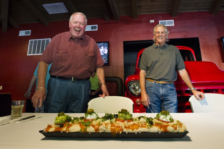 Lodi leaders try — and fail — to eat 6 pounds of beef and beans at sports grill’s opening