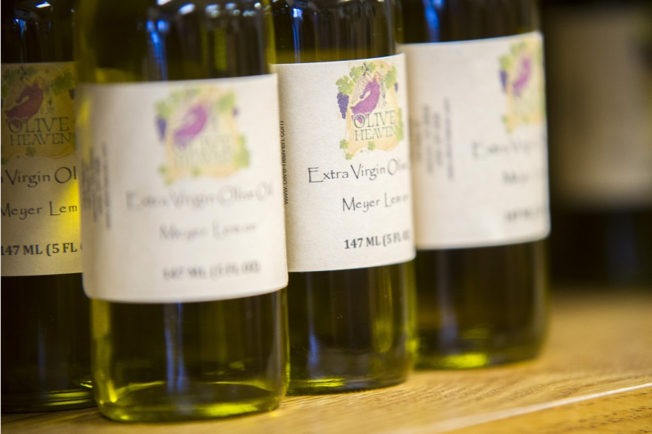 New Downtown shop sells flavored olive oil, vinegar