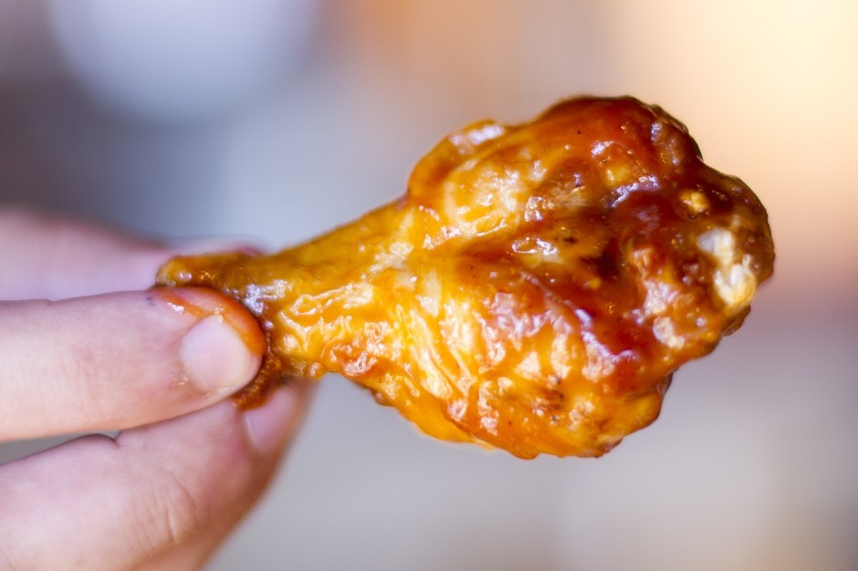 Slather wings in barbecue, spicy, parmesan at Phoenix Wings n’ Strips