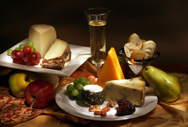 Keep food small and simple for no-stress holiday parties