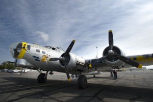 Lodi World War II veteran takes another flight in B-17 