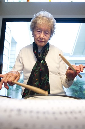 Lodi woman, 95, playing drums after 80-plus year hiatus
