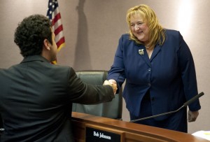 Lodi City Council elects JoAnne Mounce mayor in a surprise 4-1 vote