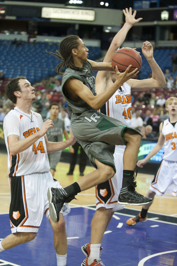 Boys basketball: Hawks’ dream run ends one win short of title