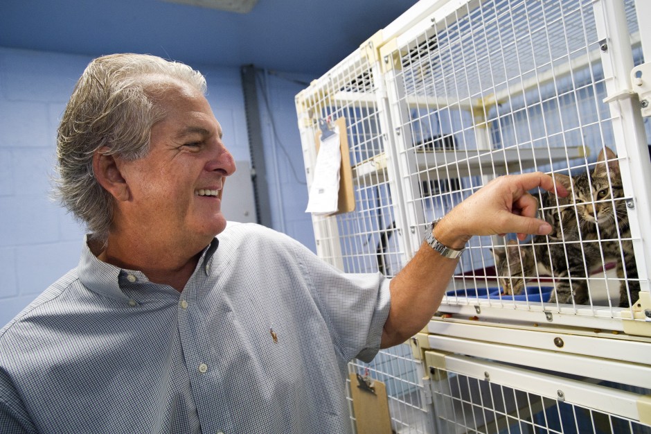 City Council takes a tour of the Lodi Animal Shelter