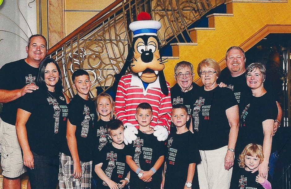 Family explores magical Alaska from aboard the Disney Wonder