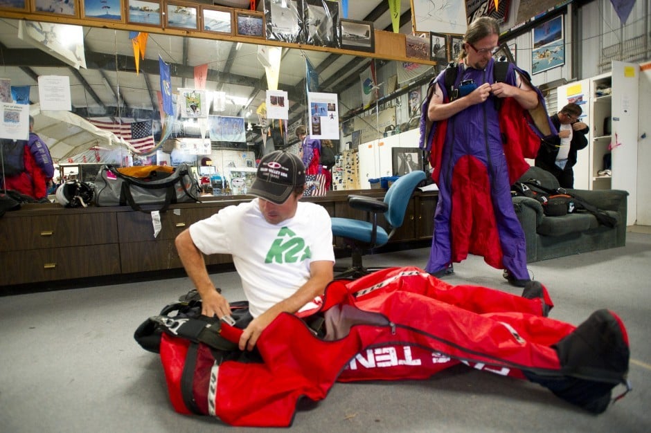 Local parachute repairman helps with ‘Transformers’ stunts