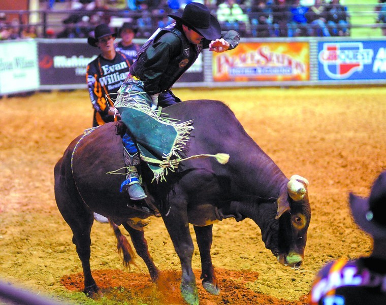 35 riders hang on in annual Bull Bash The Lufkin News Local & State