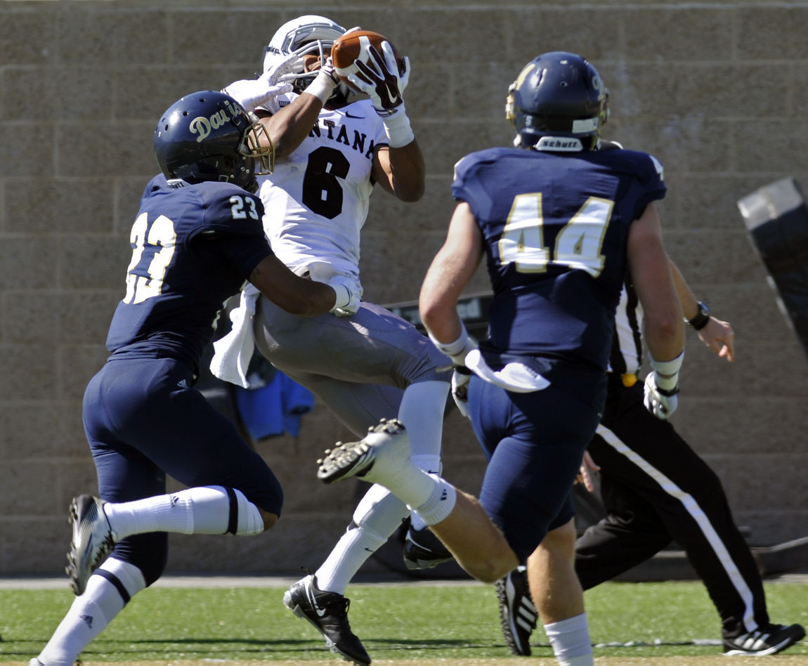 Griz Football Montana Finishes Strong Escapes Uc Davis