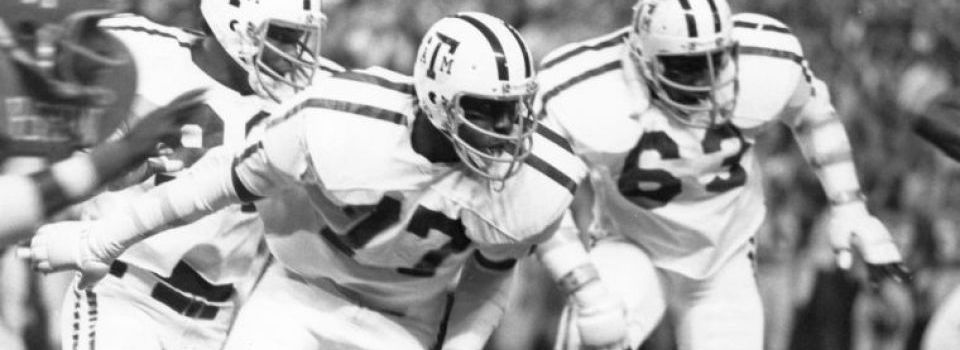Smu Qb Ricky Wesson Is Pressured By Aggie Defender Pat Thomas In The 75 Match Up A M Football Sport Football Vintage Football Smu Qb Ricky Wesson Is Pressured By Aggie Defender Pat Thomas In The 75 Match Up A M Football Sport Football Vintage Football