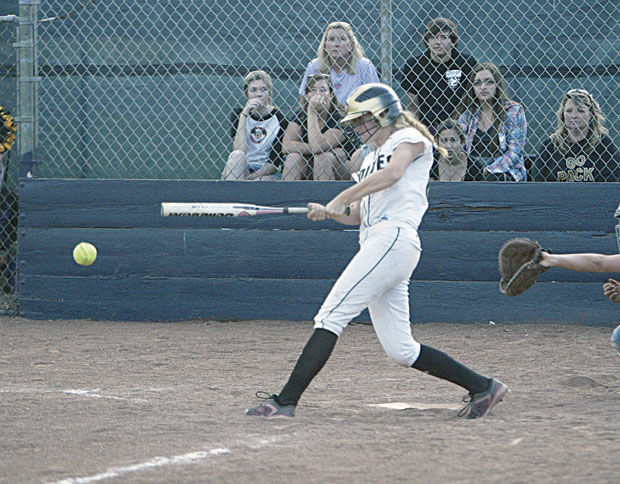 ... softball squad tops Vacaville Christian, Analy : American Canyon Eagle