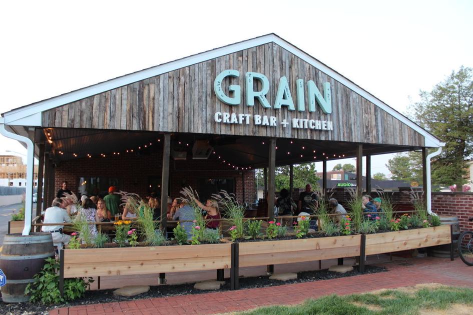 grain craft bar and kitchen photos