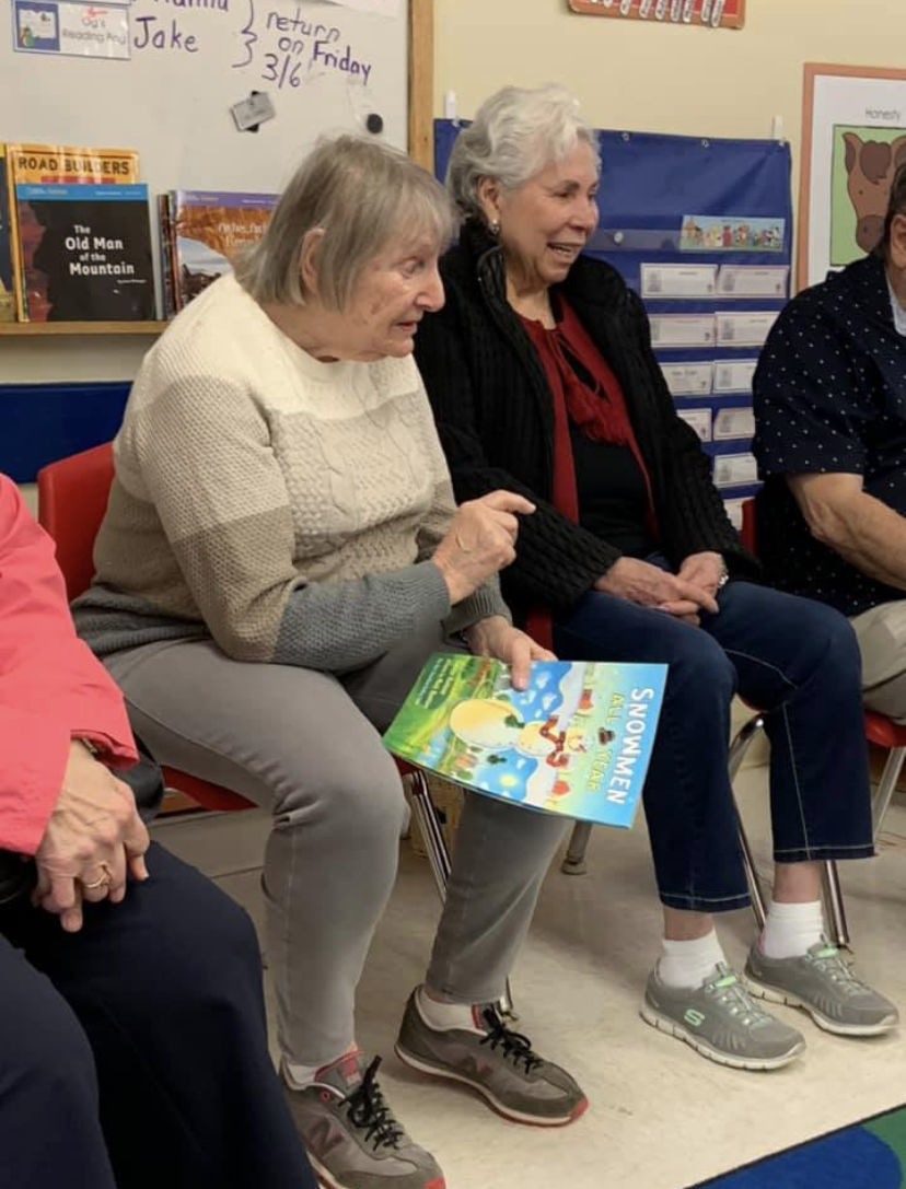 (video) brandywine living seniors share love of reading with