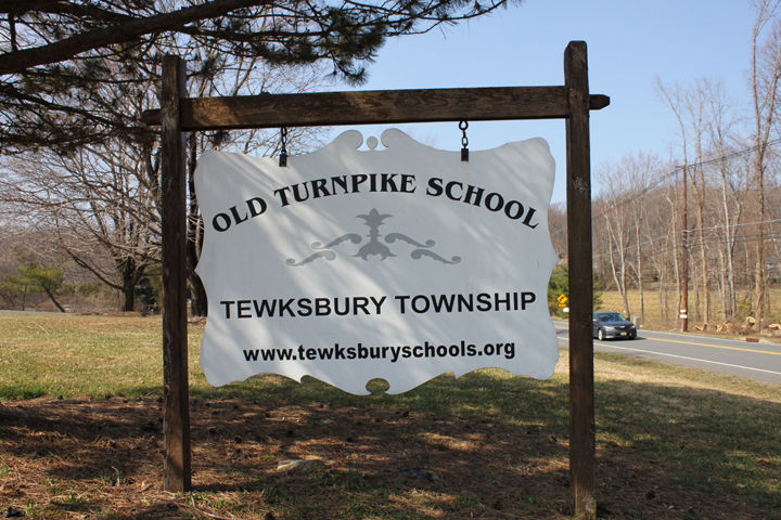 Tewksbury schools will reopen on Sept 8 after mold remediation