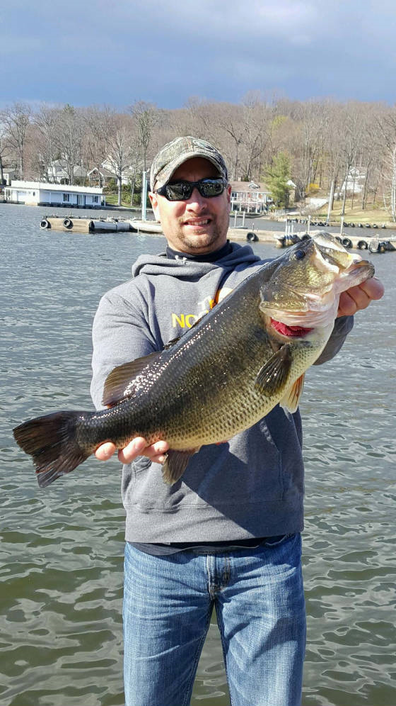 8.74lb Lake Hopatcong Largemouth Bass -  Your Best Online  Source for Fishing Information in New Jersey