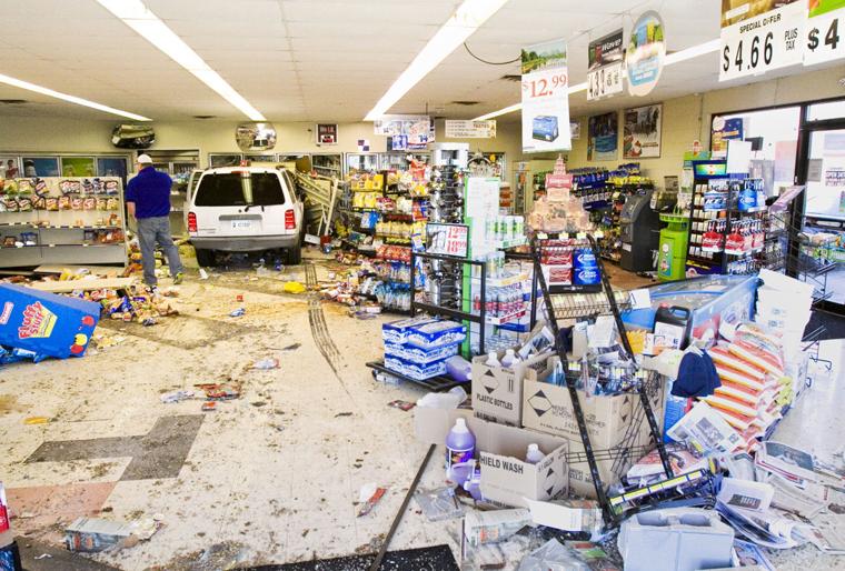 SUV drives through New Albany convenience store causing injuries - Evening News and Tribune