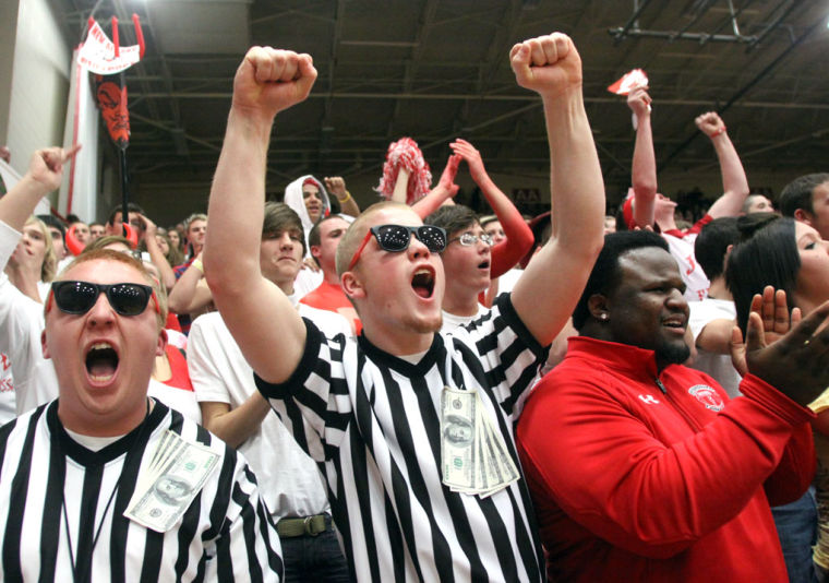 STILL GOING STRONG: Jeff-New Albany rivalry remains important to both schools - Newsandtribune