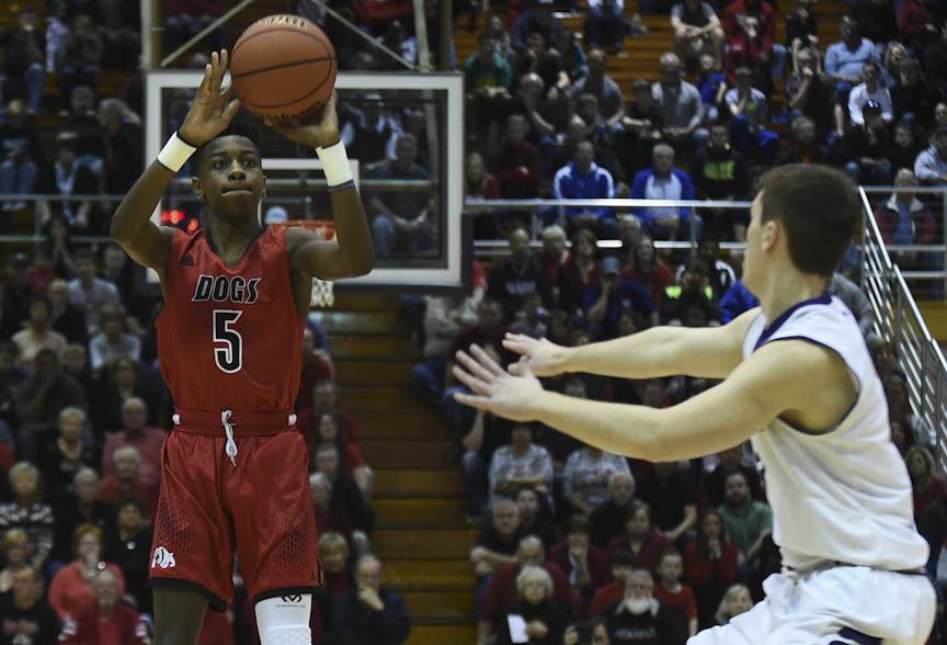 BOYS' BASKETBALL: New Albany rolls over Huskies, 93-41 - Newsandtribune