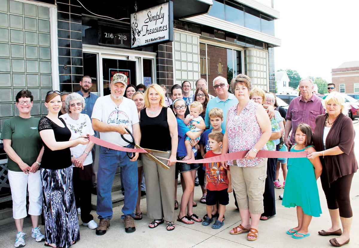 New shop opens in downtown Hoopeston Hoopeston Chronicle newsbug.info