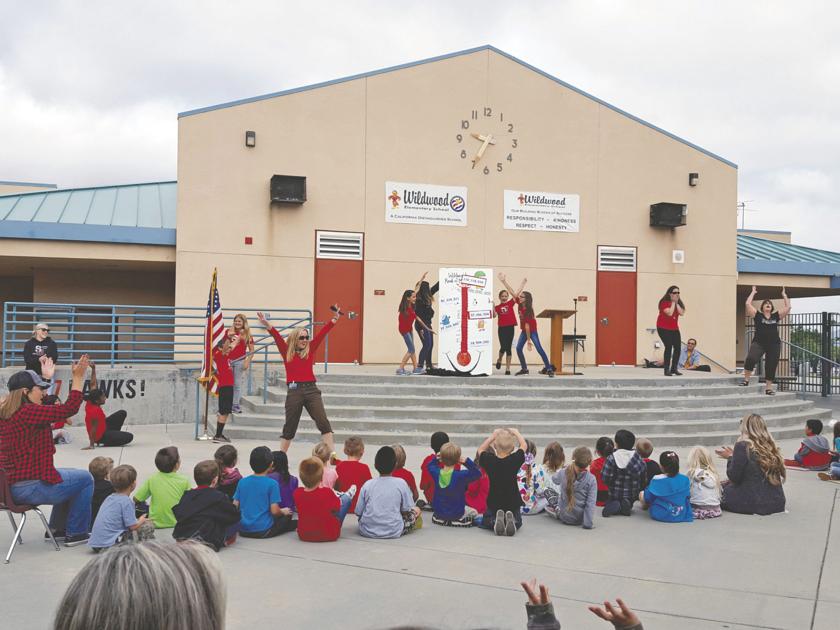 Wildwood Elementary School holds a really active Spirit Day News