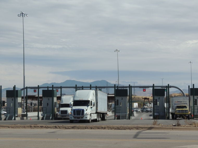 Drop In Border Crossings Continues In Nogales, But At Slower Pace 