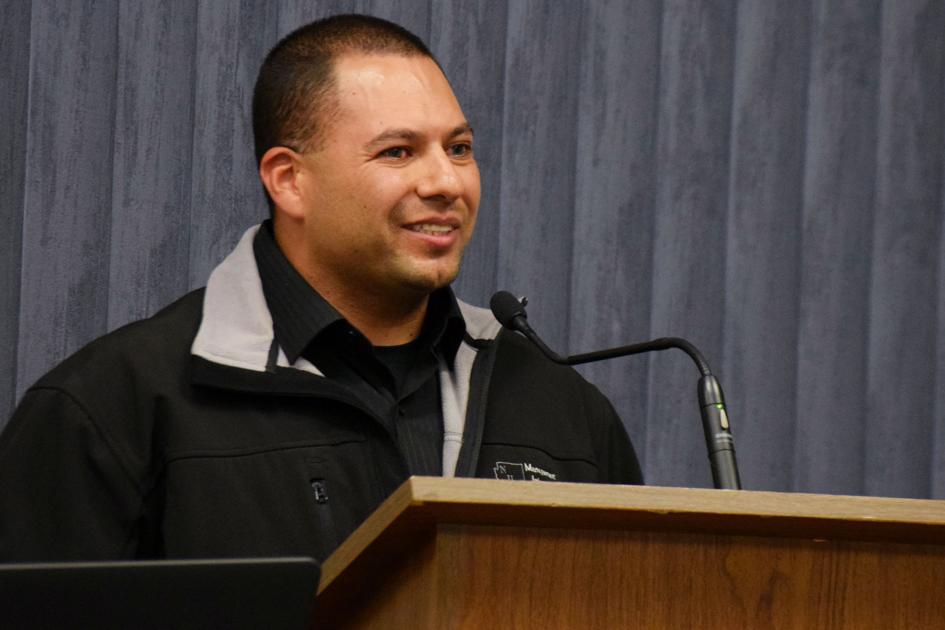 NUSD technology director earns degree - Nogales International