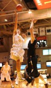 Valparaiso's Ryan Broekhoff