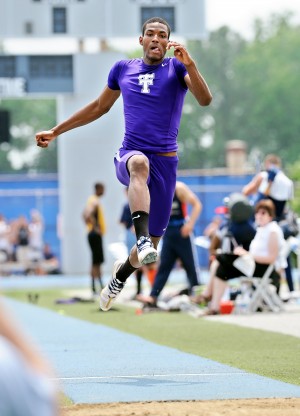 Crete's Hulbert dominates in IHSA Class 3A state track meet preliminaries