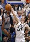 Ex-Bulldog Hayward cheering Butler on from a distance