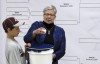 Little League gets 1st woman as board chair