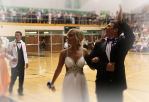 Valpo students celebrate Prom 2013