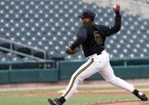 Wallace makes quick work of Roosevelt