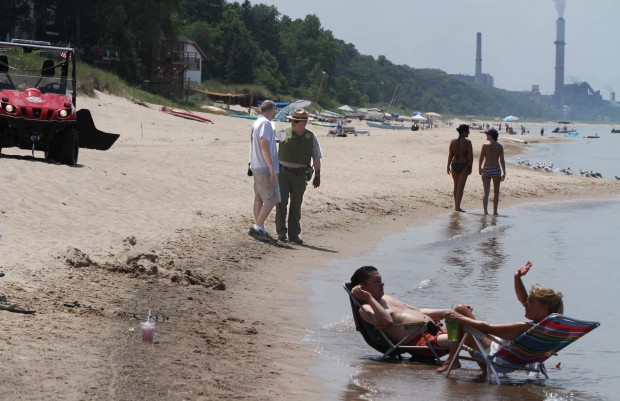 Metallic sheen reported again on Lake Michigan