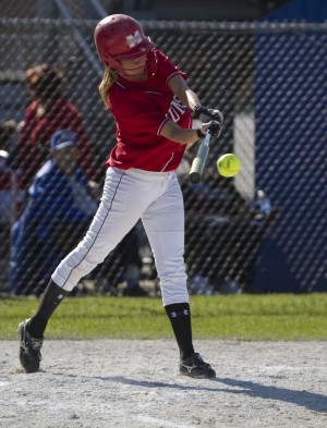 Morton's Reyes, Justiniano give Govs huge sectional win in softball